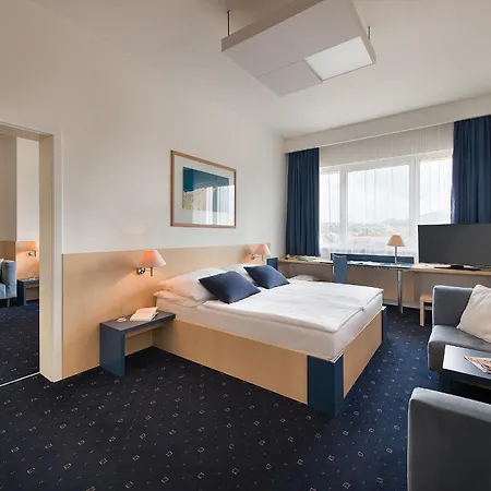 Hotel Grand Litava 4*